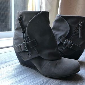 Stunning Fall boots by Blowfish